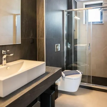 Apartman Mos Luxury - The Loft Hriszí Aktí Haniá